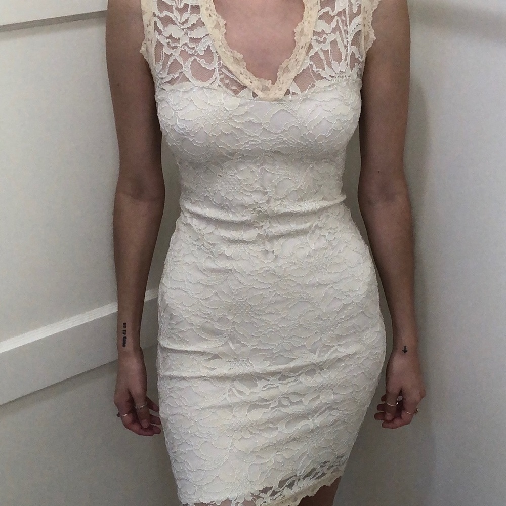 Women’s Sleeveless Dress